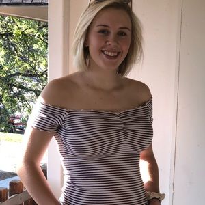 Meet your Posher, Devin